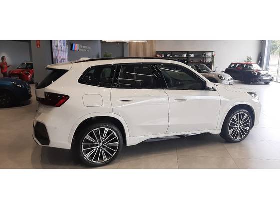 BMW X1 2.0 16V TURBO GASOLINA SDRIVE20I M SPORT STEPTRONIC BMW X1 2.0 16V TURBO GASOLINA SDRIVE20I M SPORT STEPTRONIC
